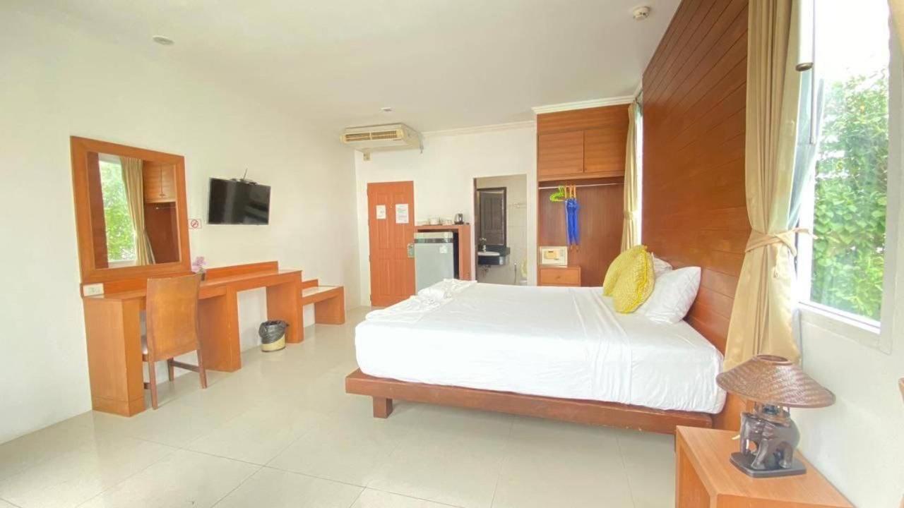 Sukcheewa Residence Phuket Patong Pokoj fotografie