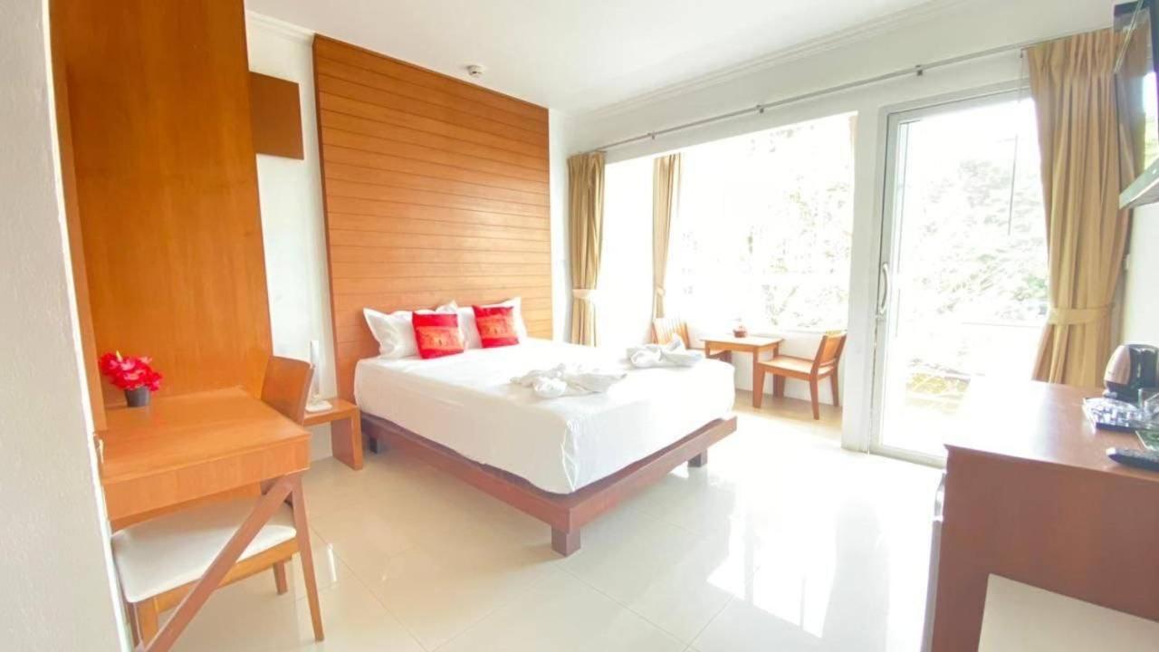 Sukcheewa Residence Phuket Patong Pokoj fotografie